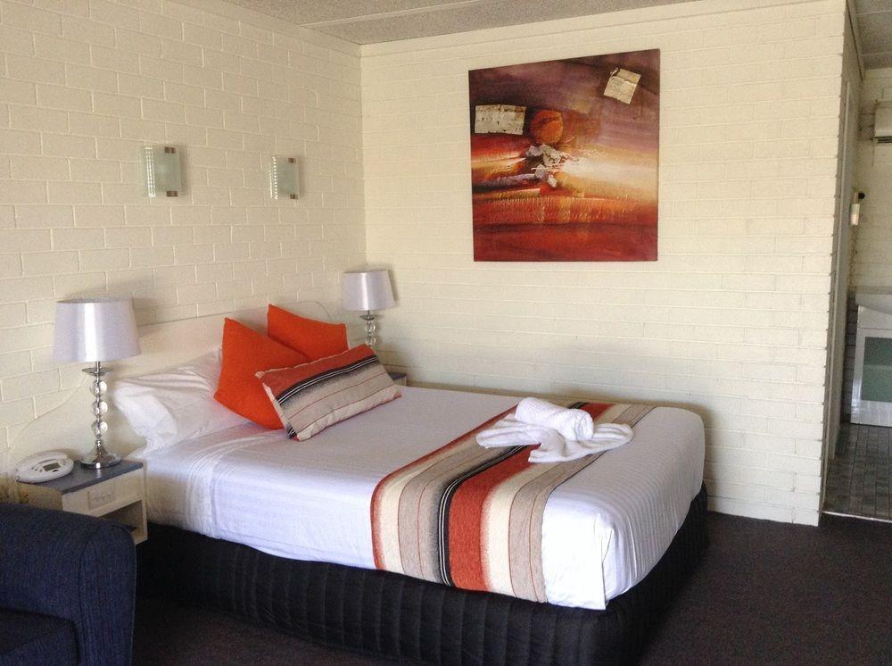 Cameo Inn Motel West Wyalong Esterno foto